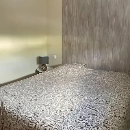 2 Pieces Independant Avec Espace Exterieur *