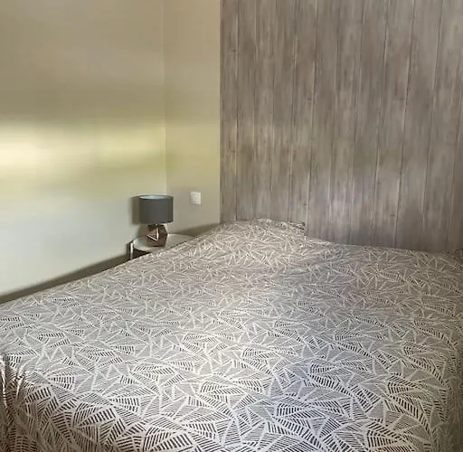 2 Pieces Independant Avec Espace Exterieur *